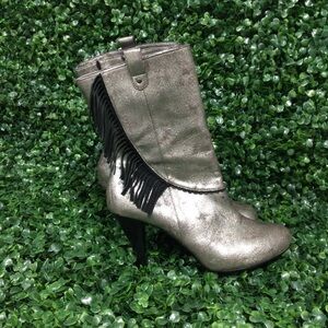 Poetic License Pure‎ and Easy Boots Womens Sz. 39 = US 8 metallic silver